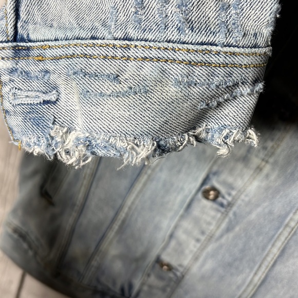 H&M x Coachella distressed/destroyed jean jackets size small - Picture 10 of 16